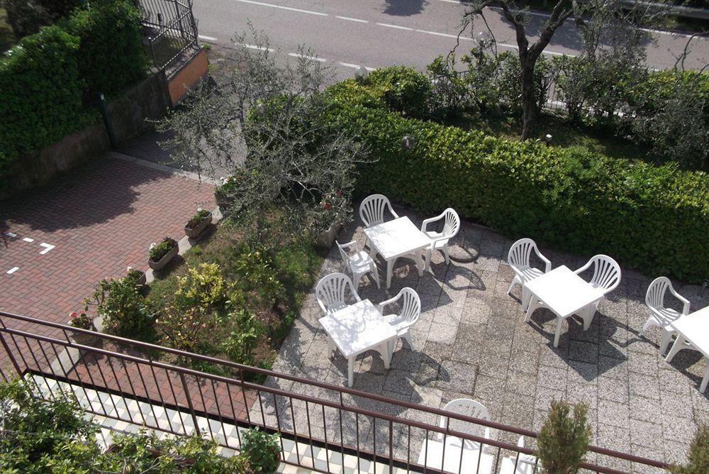 Hotel Delle Rose *