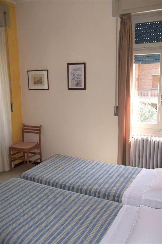 Hotel Delle Rose *